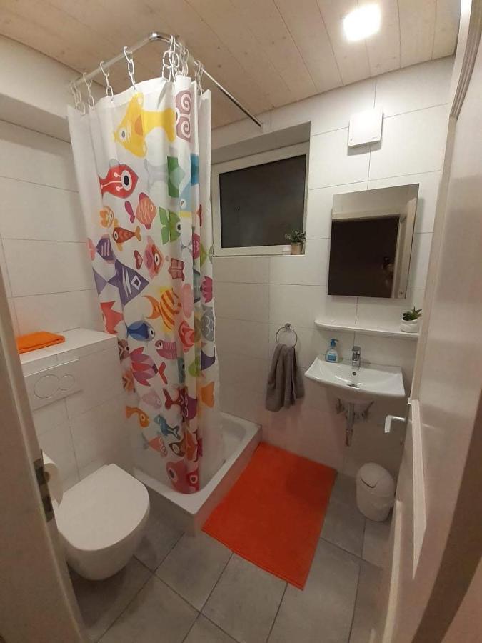 Apartment Frei 2 *